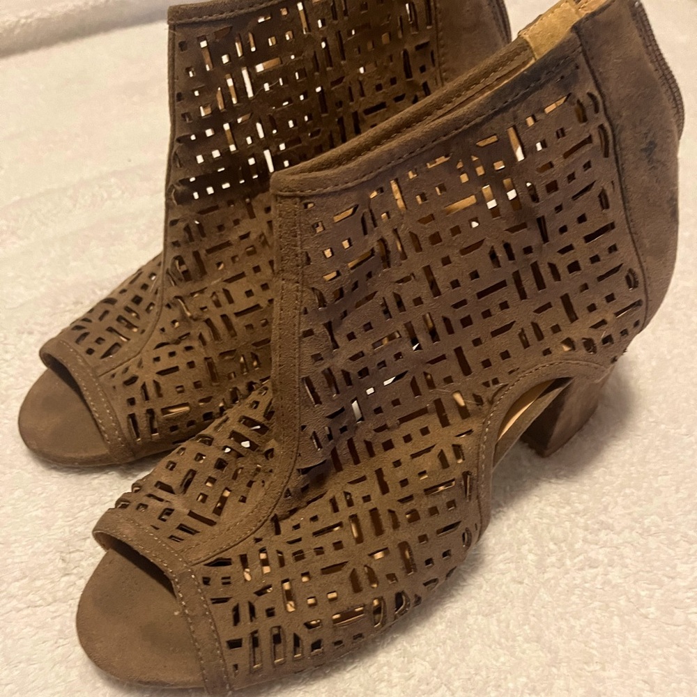 Brown open toed heels, size 7
